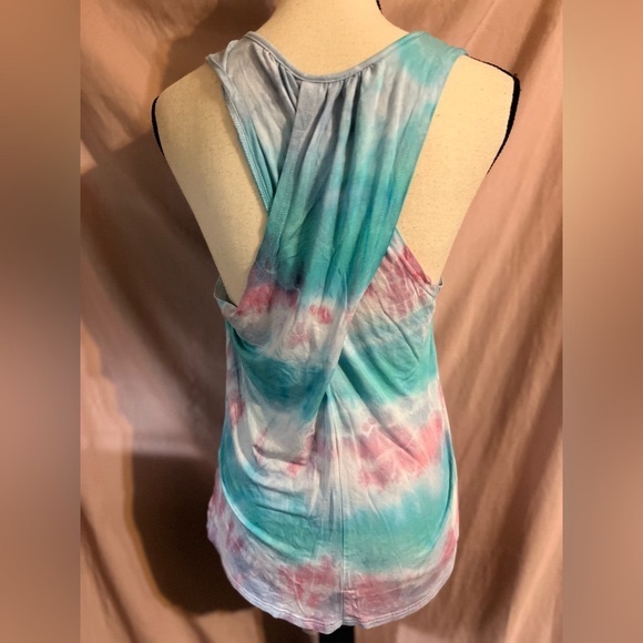 ⭐️ Bundle of 2 tie dye tanks Xs and small - Picture 4 of 7